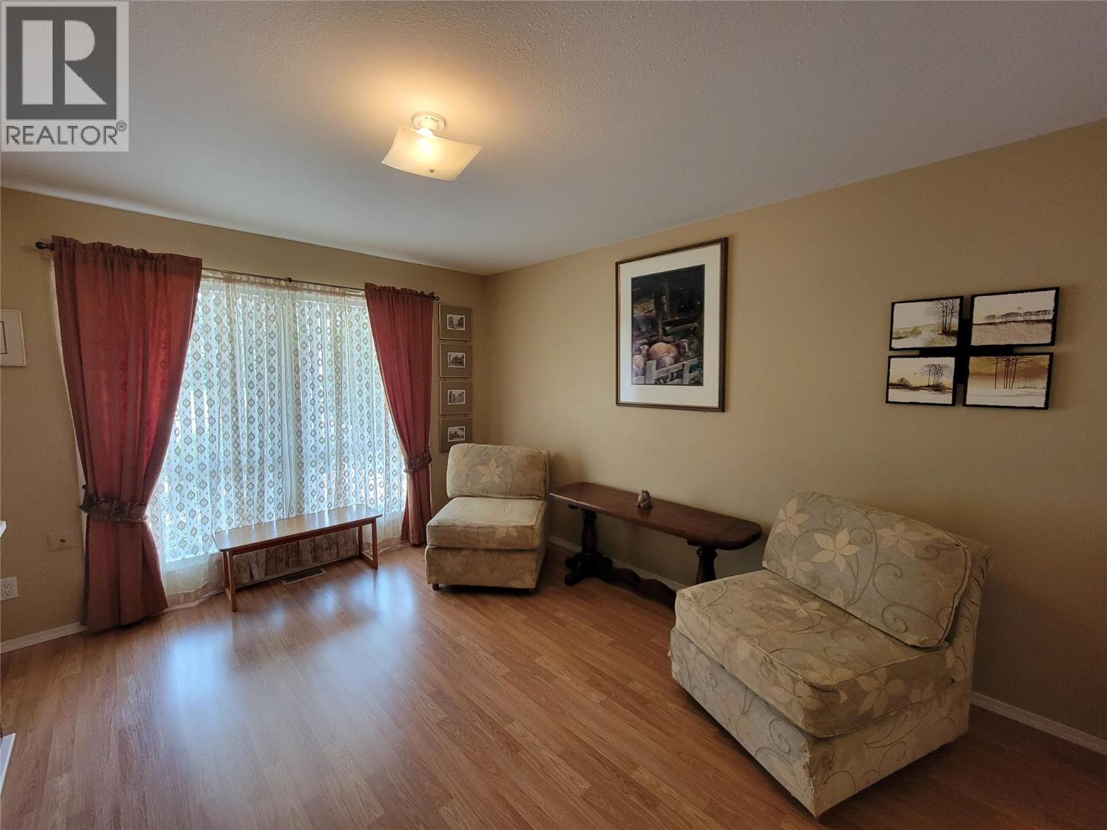  423 Vanderlinde Drive, Keremeos