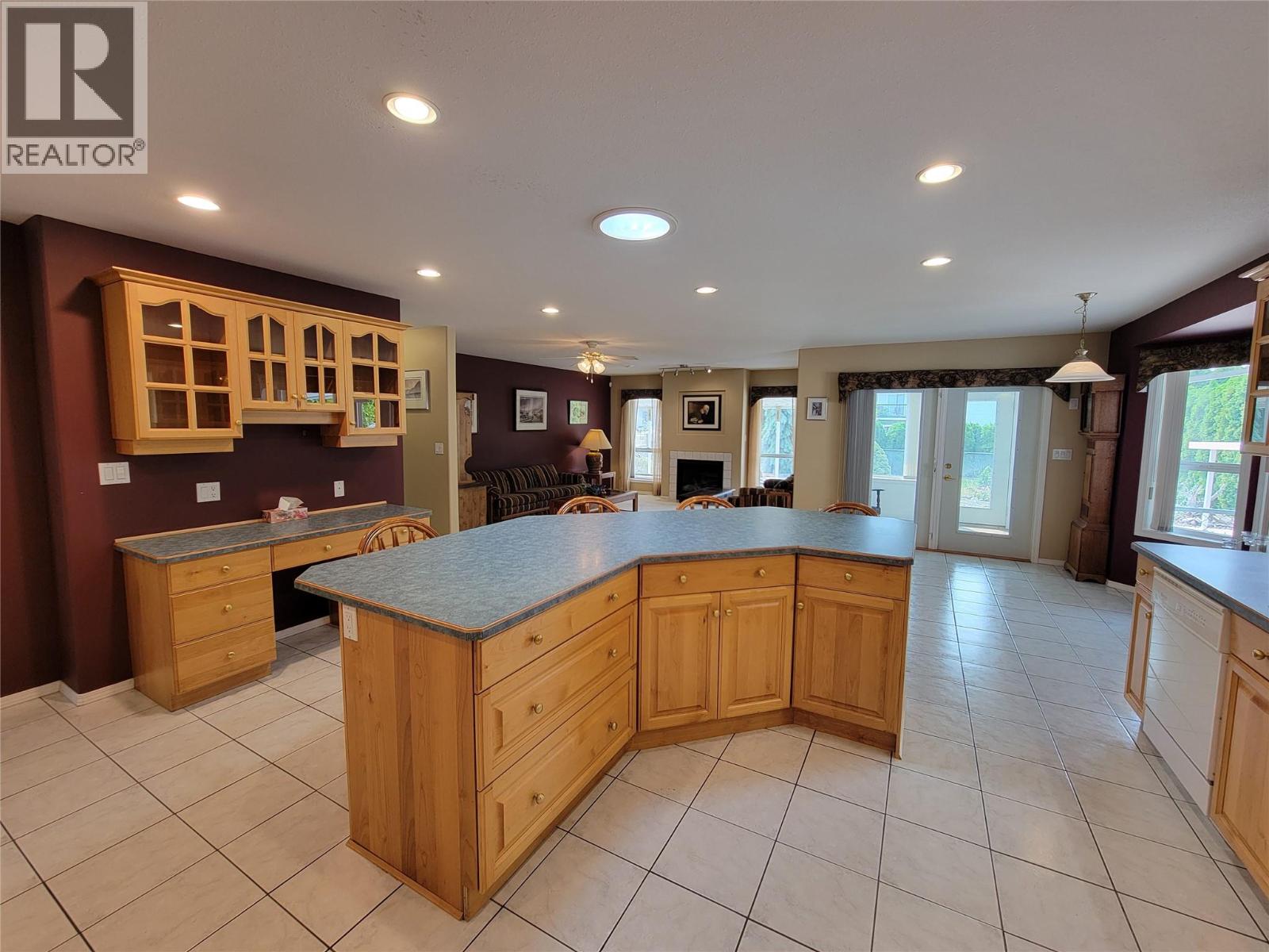  423 Vanderlinde Drive, Keremeos
