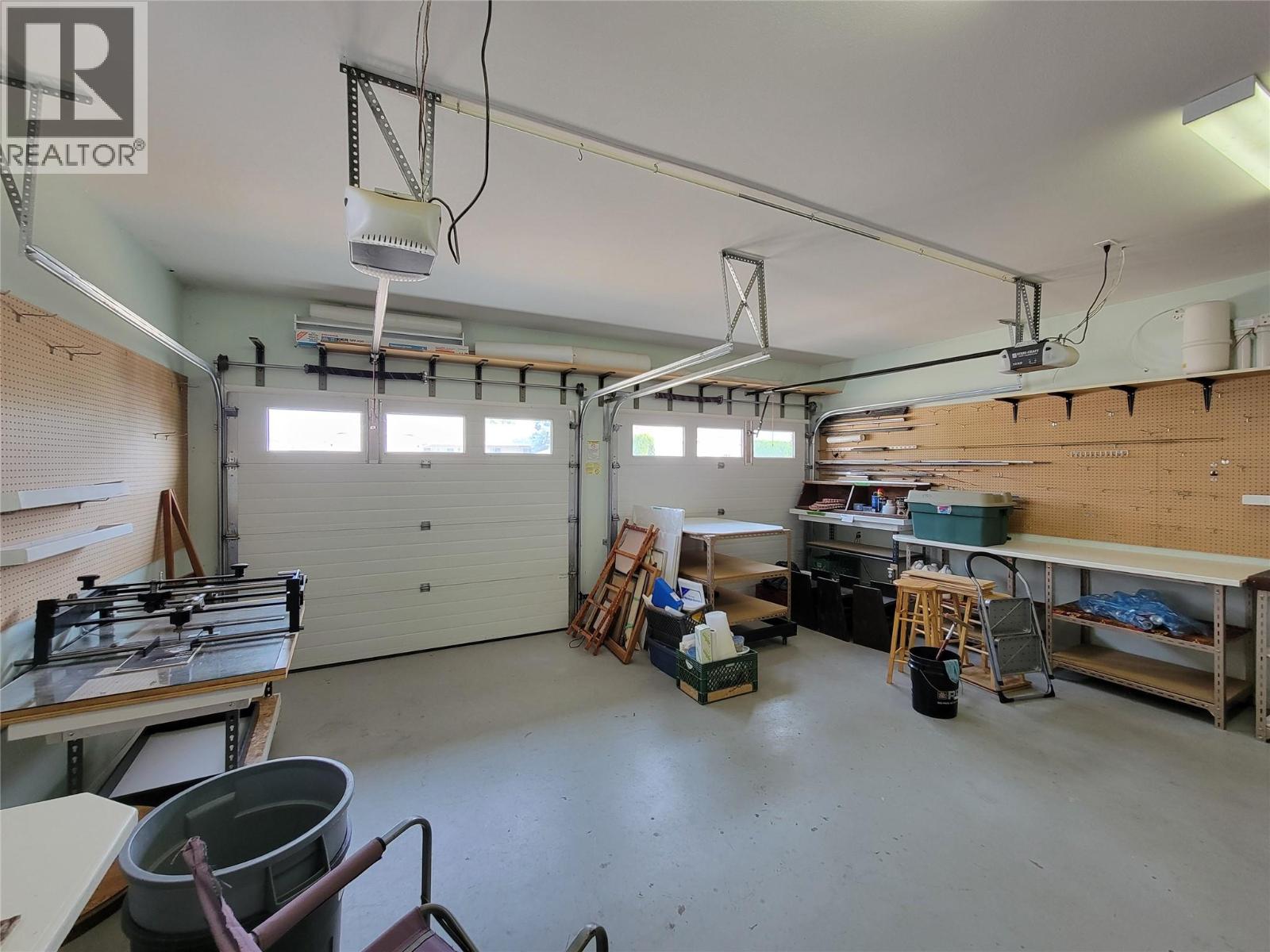 423 Vanderlinde Drive - 34