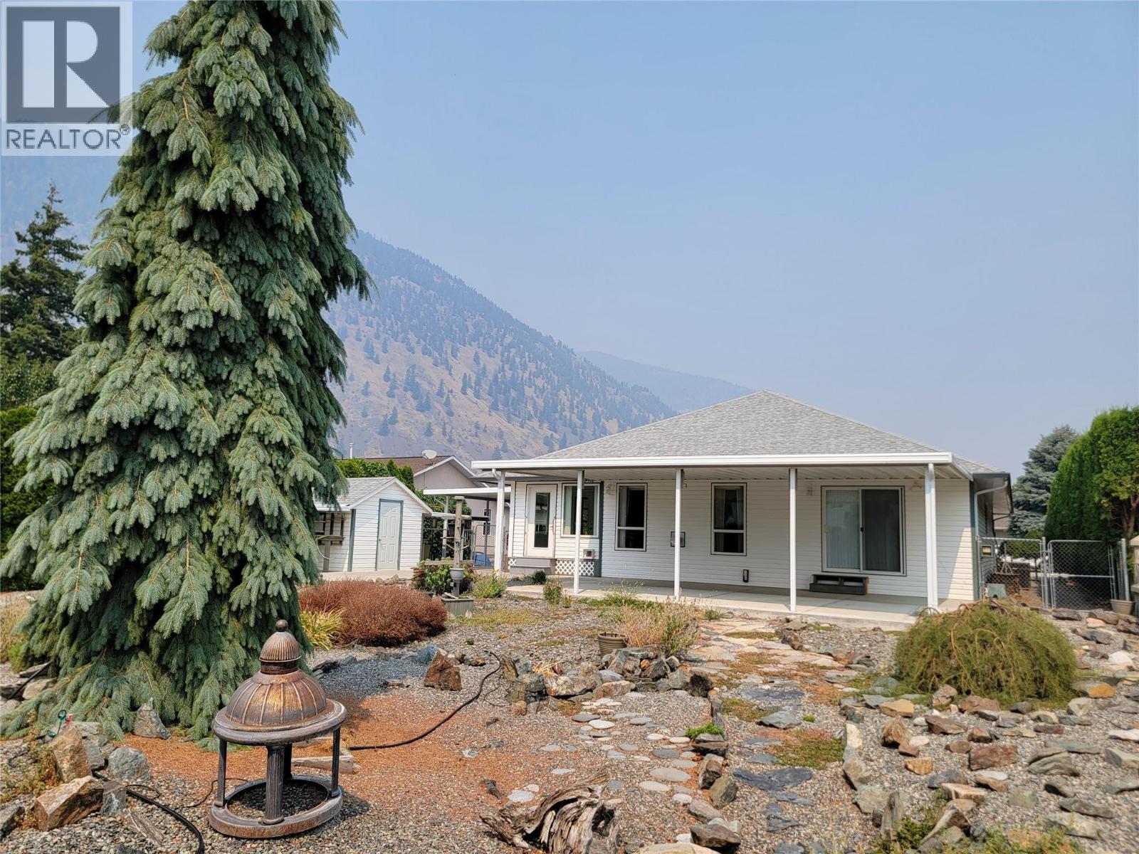  423 Vanderlinde Drive, Keremeos