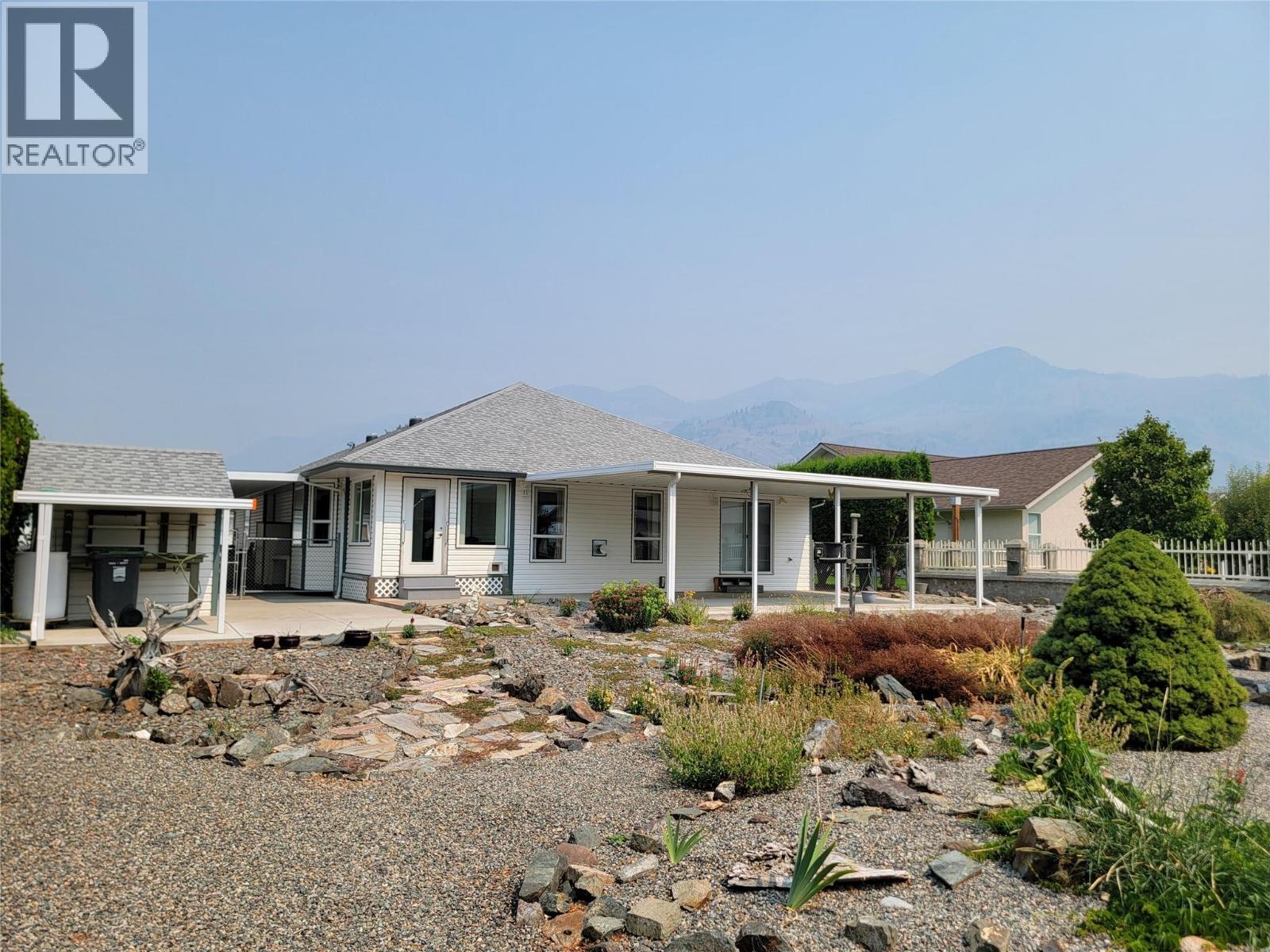  423 Vanderlinde Drive, Keremeos