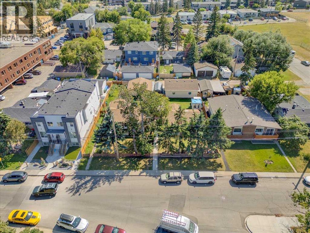 6127 33 Avenue NW - 10