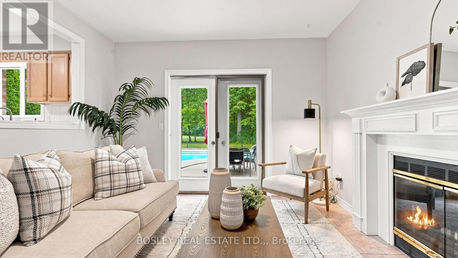 236 NORTHWOOD DRIVE - 12