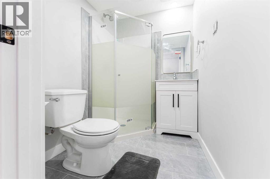 6420 26 Avenue NE - 17
