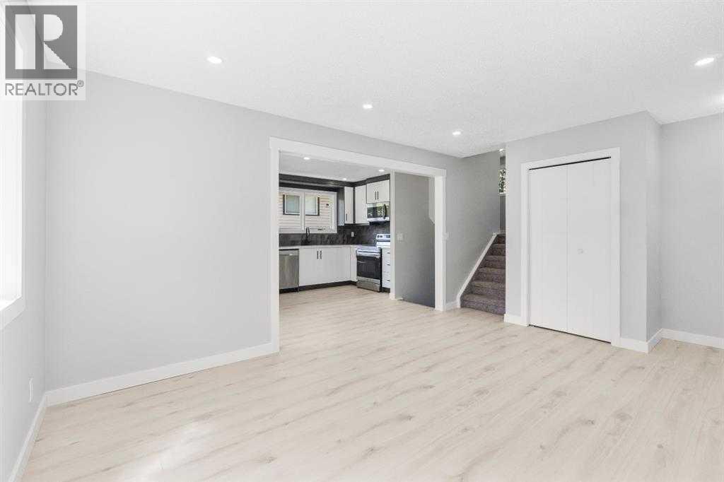6420 26 Avenue NE - 6