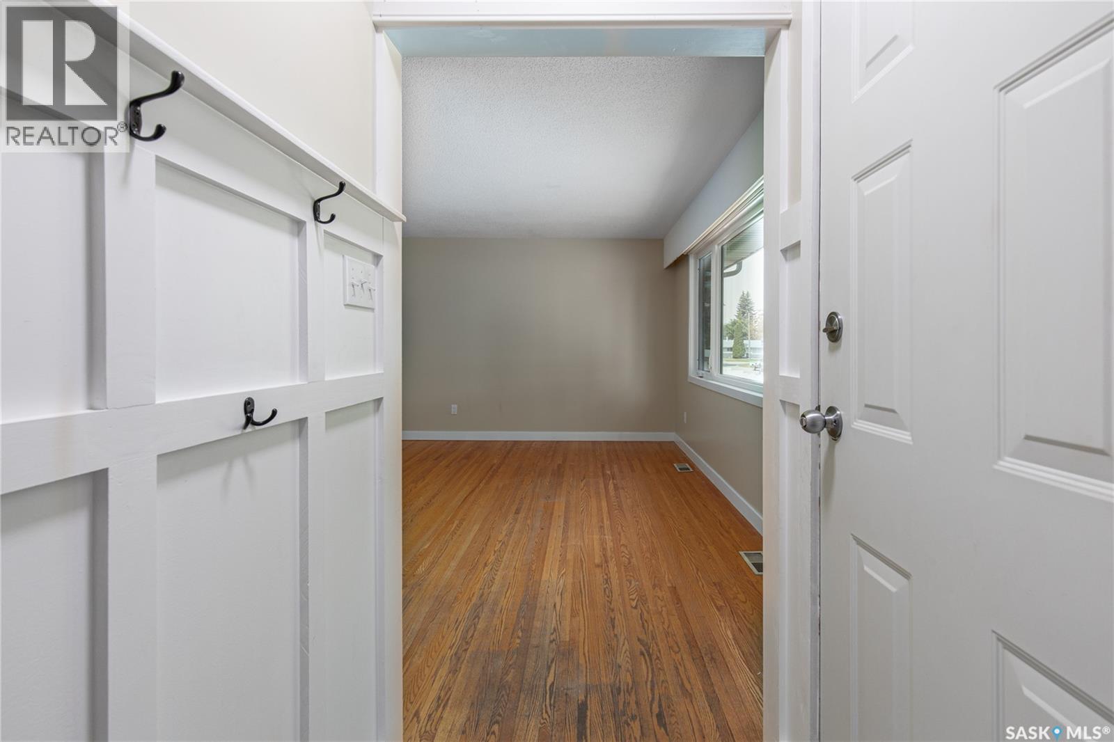 1131 Currie CRESCENT - 6