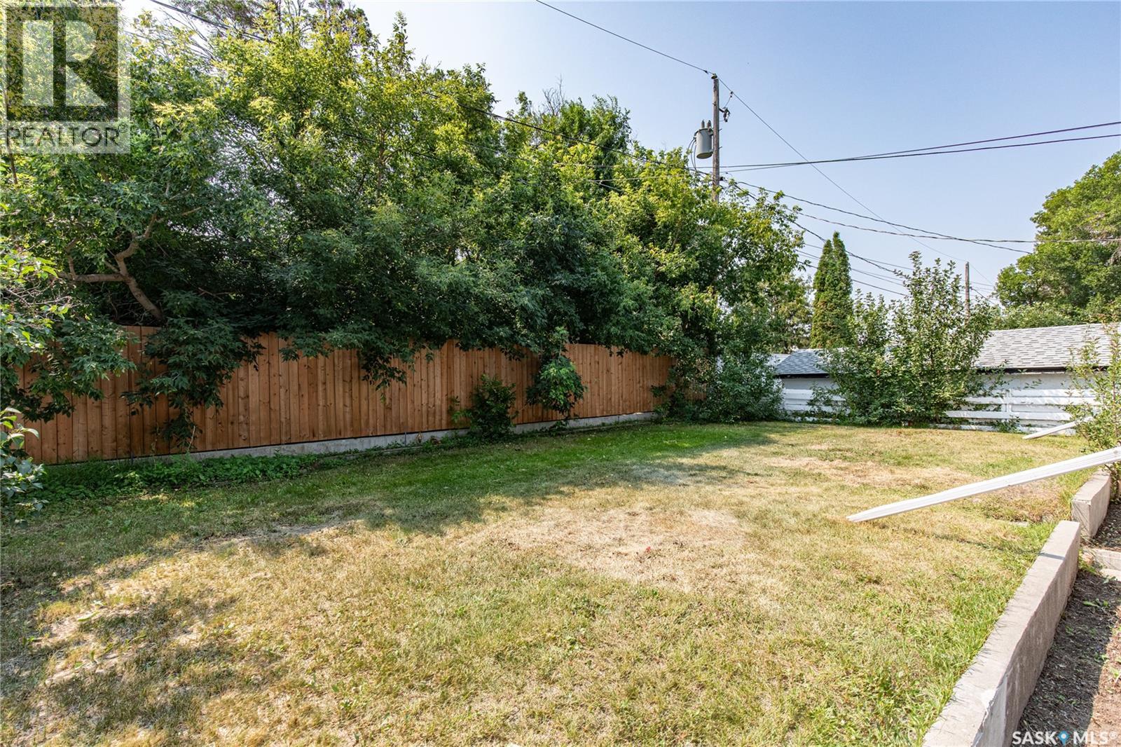 1131 Currie CRESCENT - 56