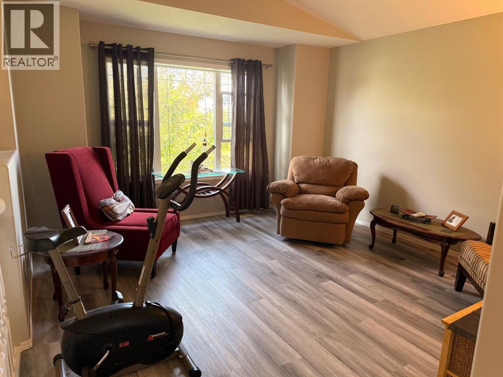 9137 94A Avenue - 3
