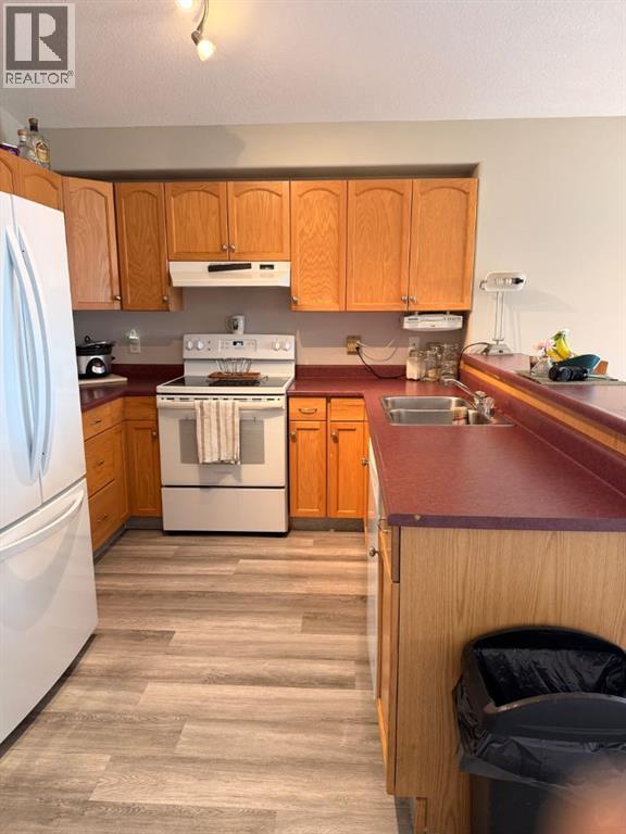 9137 94A Avenue - 6