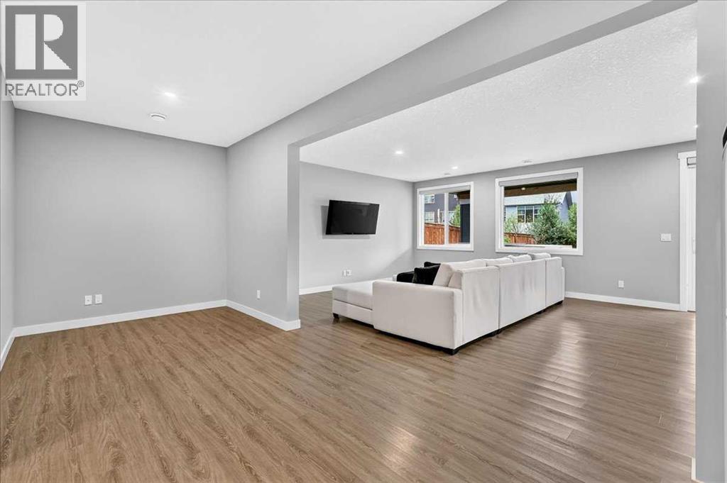 137 Cranbrook Cove SE - Image 41