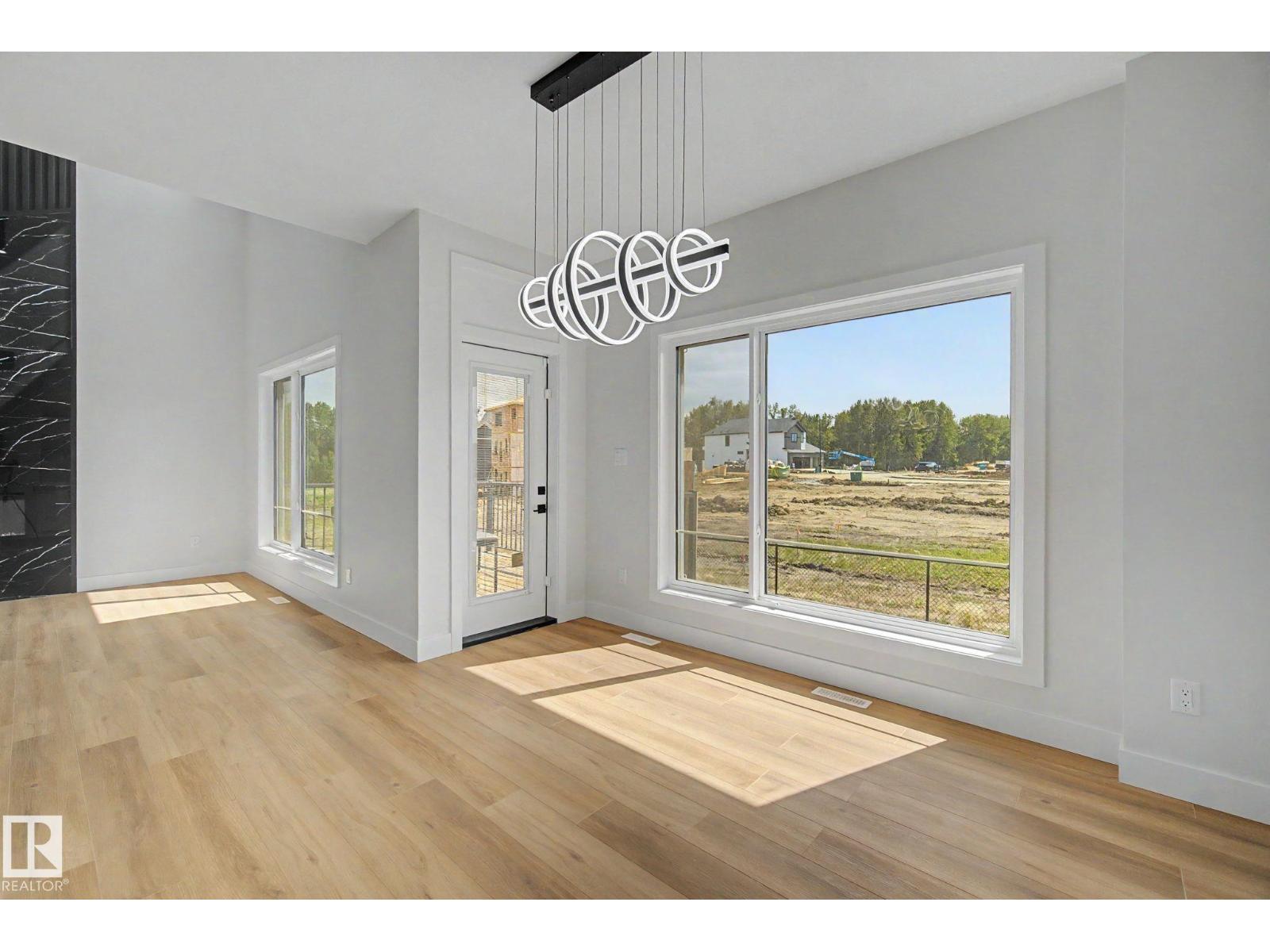 11 PIERWYCK LO - Image 16