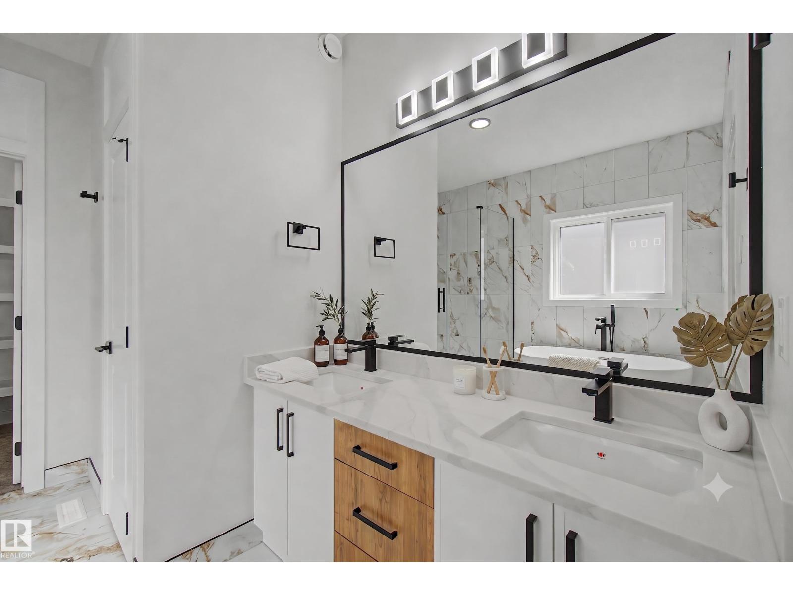 11 PIERWYCK LO - 29