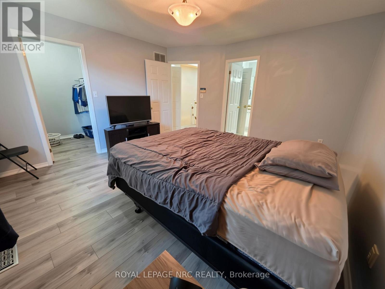 #28 5070 DRUMMOND ROAD - Image 31