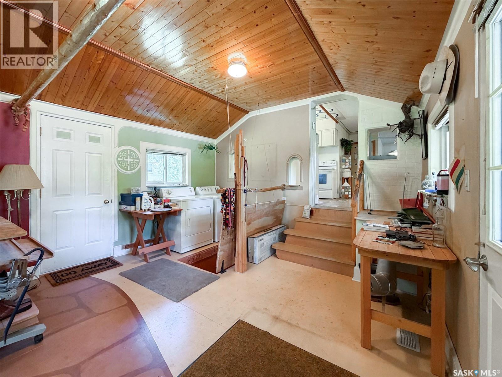 604 Front STREET, Eastend — photo 3