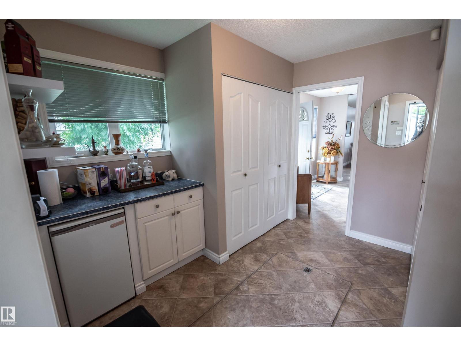 4740 SUNSET Drive - Photo 15