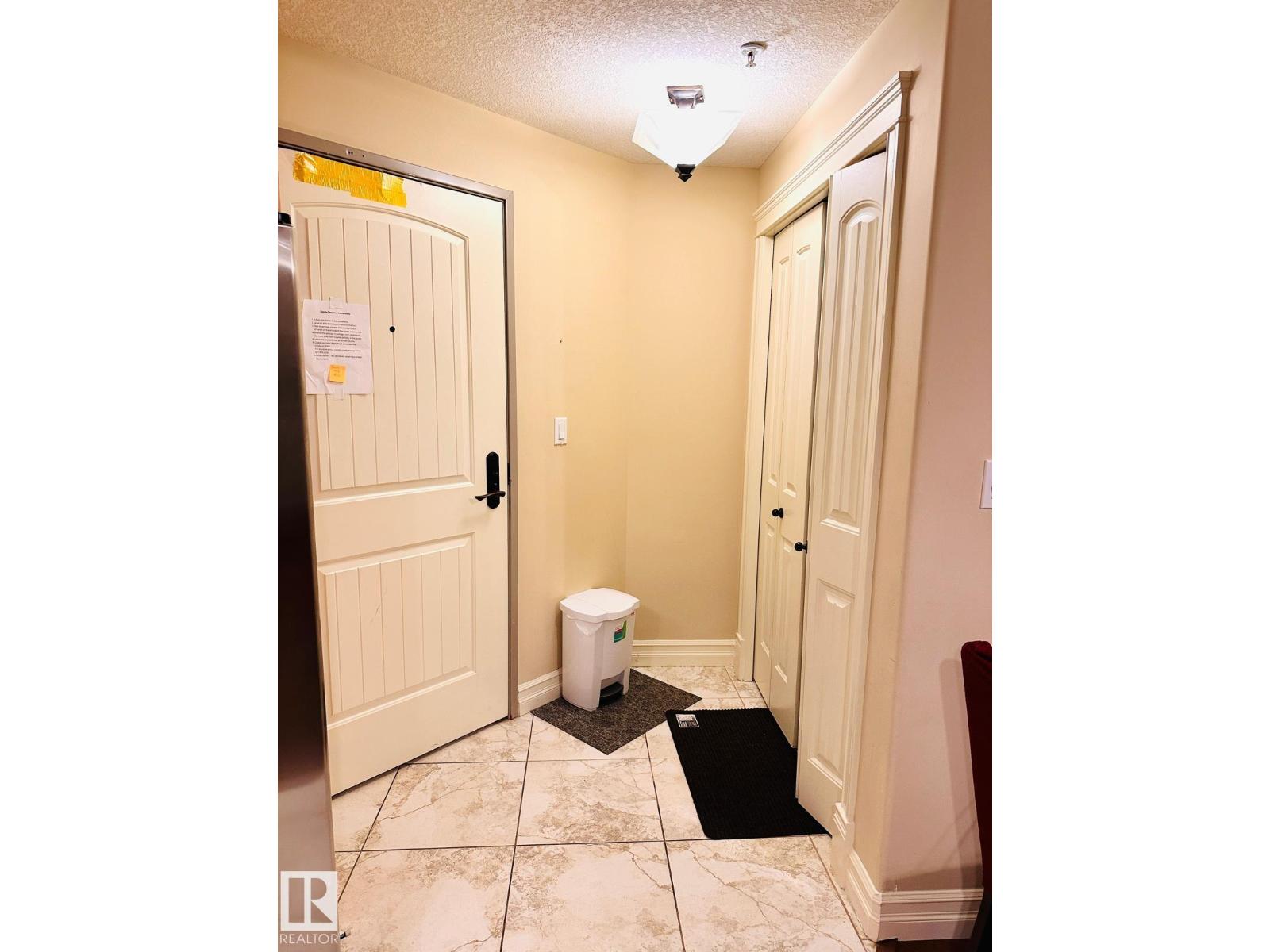 #207 10142 111 ST NW - Image 10