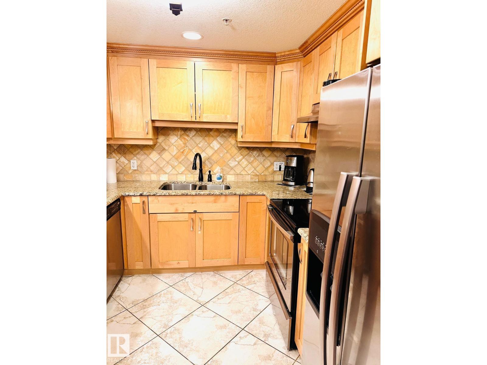 #207 10142 111 ST NW - Image 16