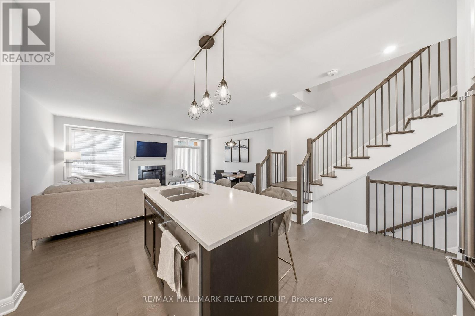 3 Bed, 3 Bath House for Sale in Ottawa – 870 MOSES TENNISCO STREET, Ottawa – MLS# X13653282 - Image 6