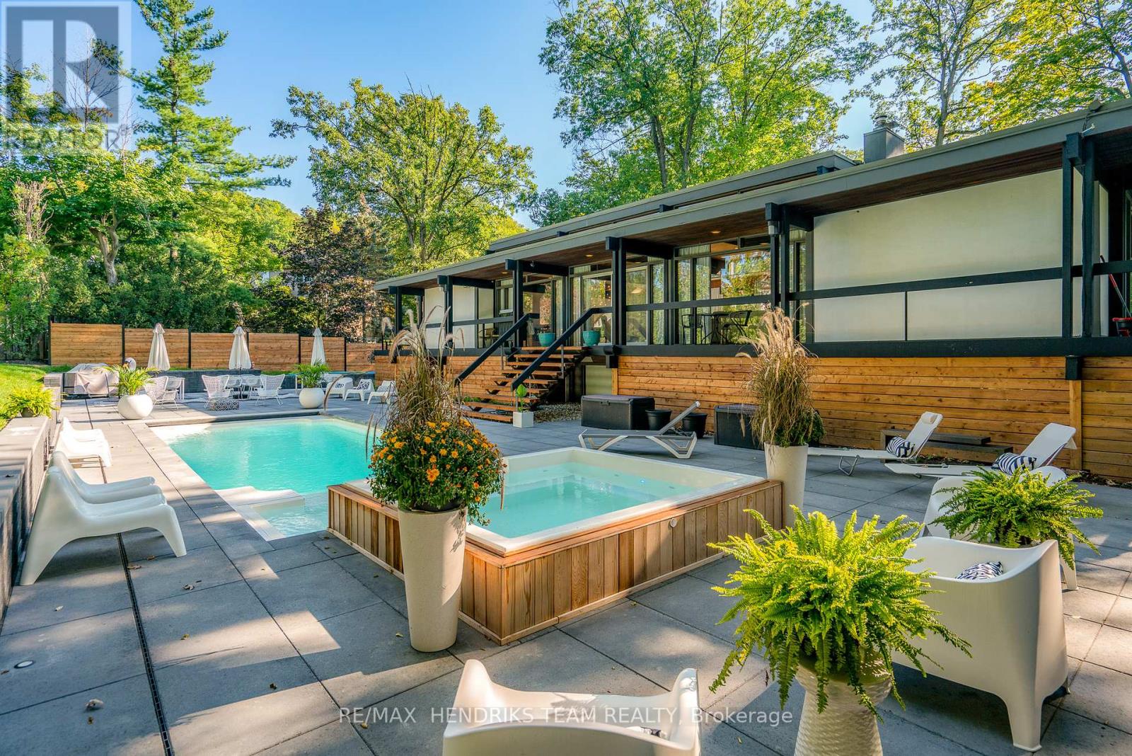 15 Wood Dale Drive — photo 36