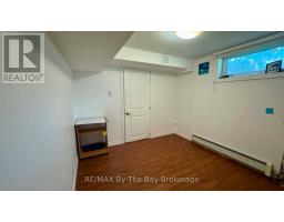 Lower Unit - 130 Letitia Street, Barrie, ON L4N1P5 Photo 9