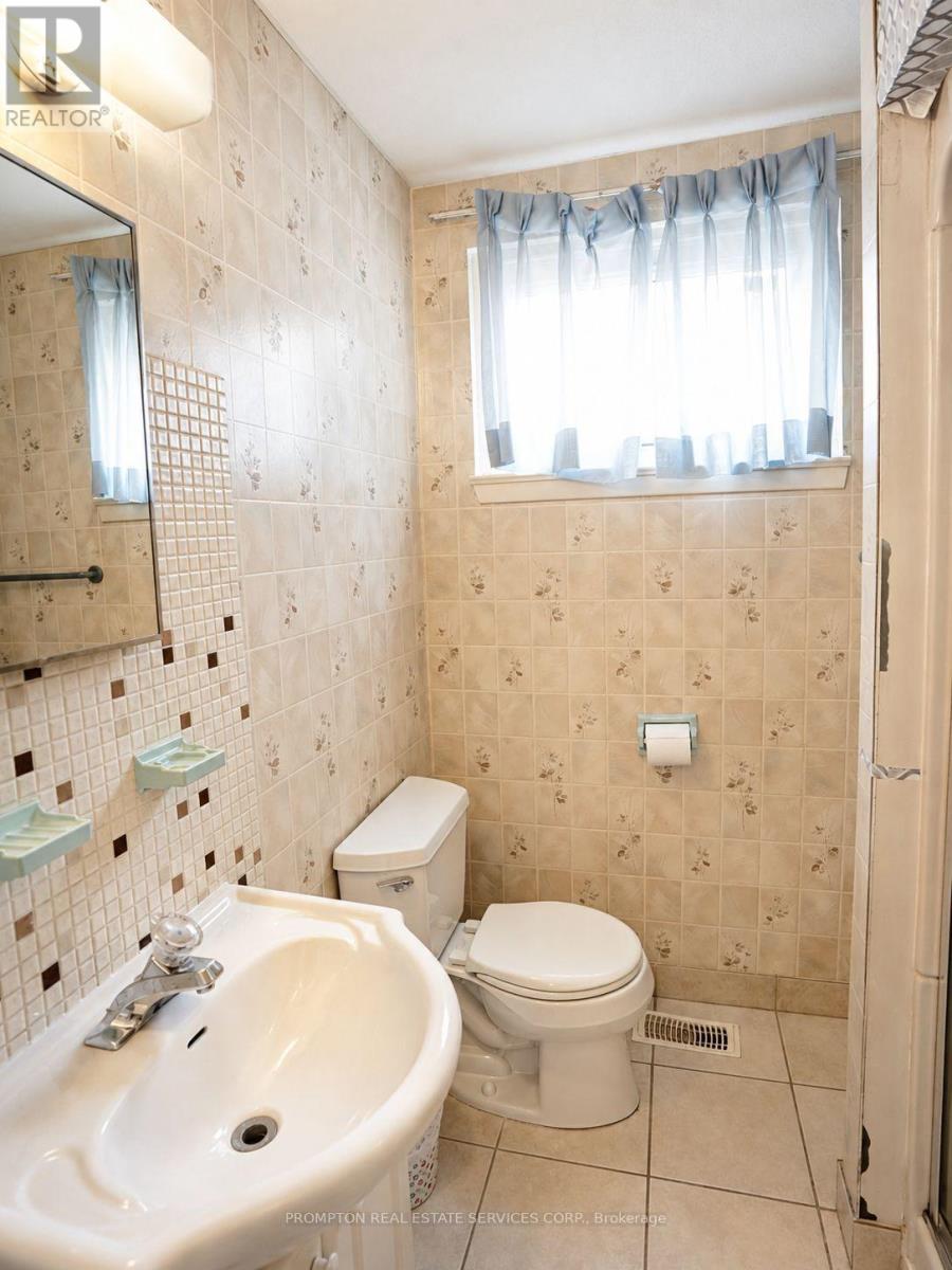 25 LEHAR CRESCENT - 10