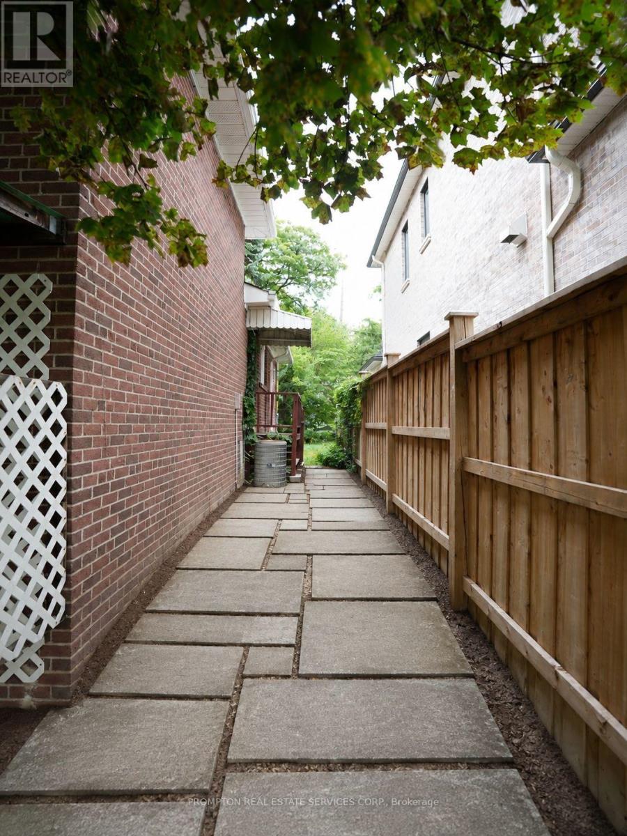 25 LEHAR CRESCENT - 5