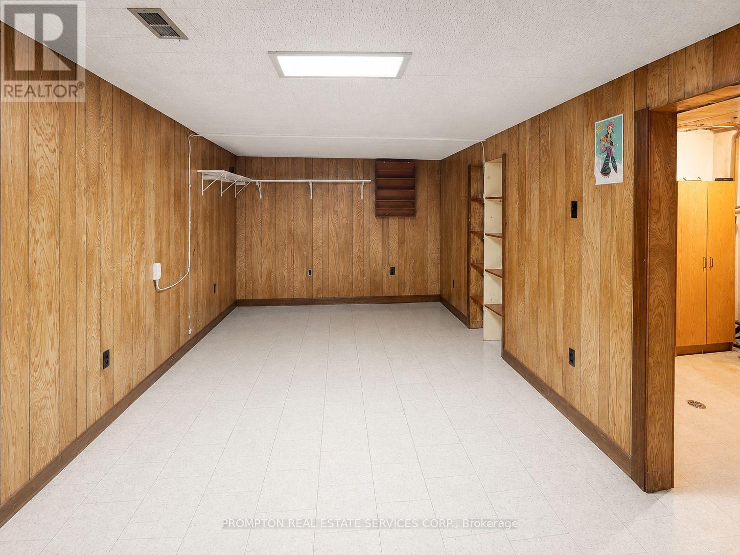 25 LEHAR CRESCENT - 8
