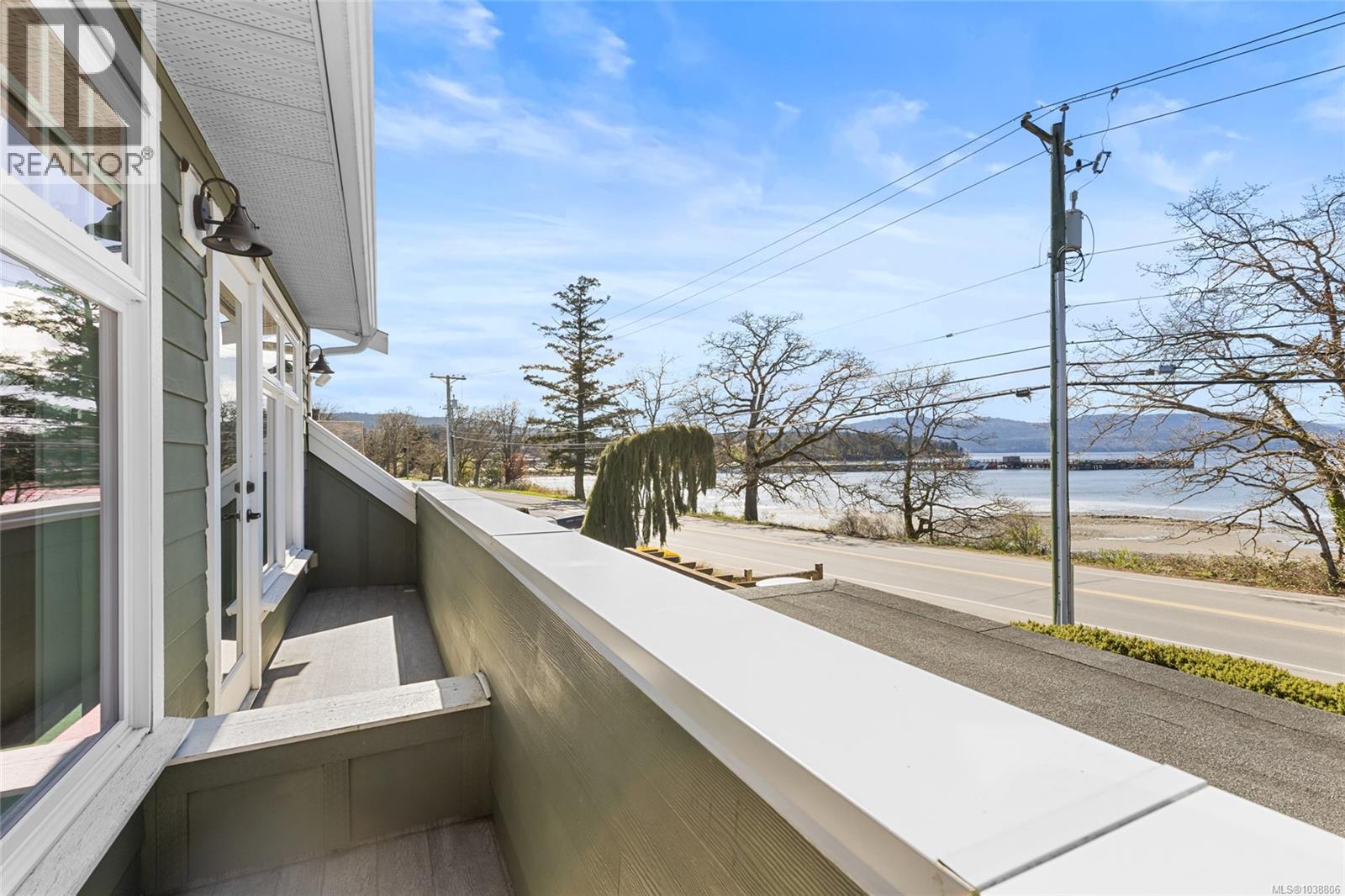 10117 West Saanich Rd - 37