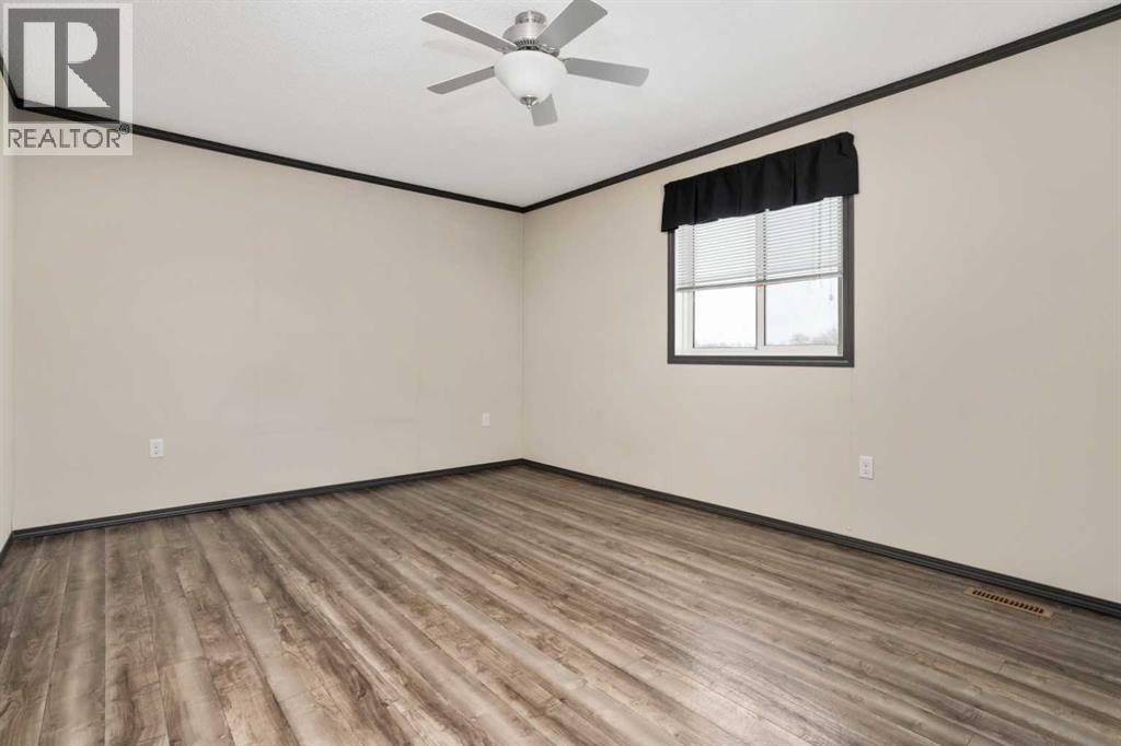 48040 Range 212 Road - Photo 18