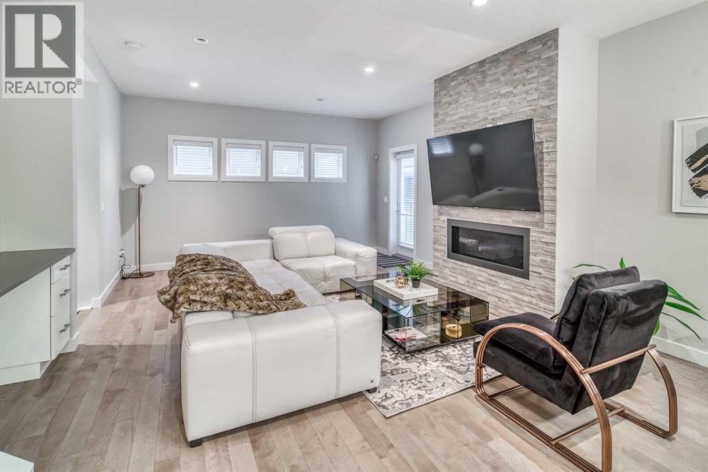 #3 2428 30 Street SW - Image 3