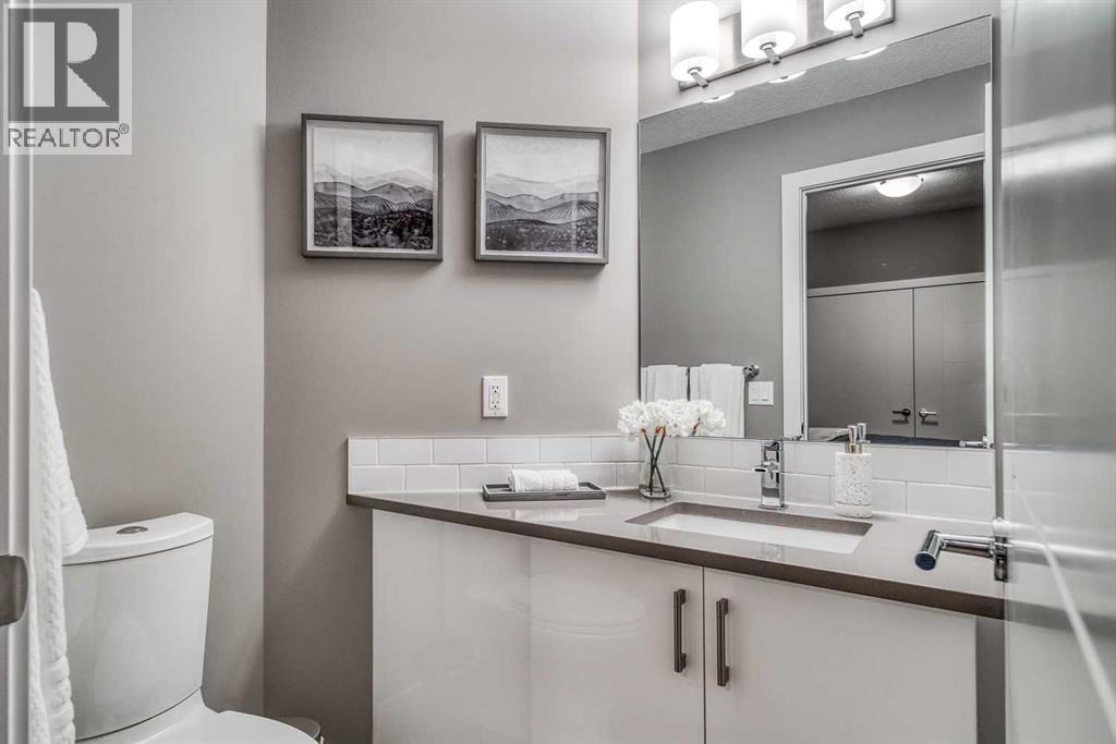 #3 2428 30 Street SW - Image 38