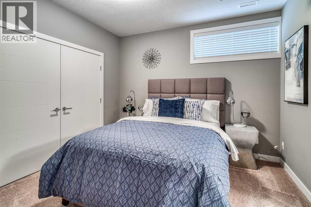 #3 2428 30 Street SW - Image 35