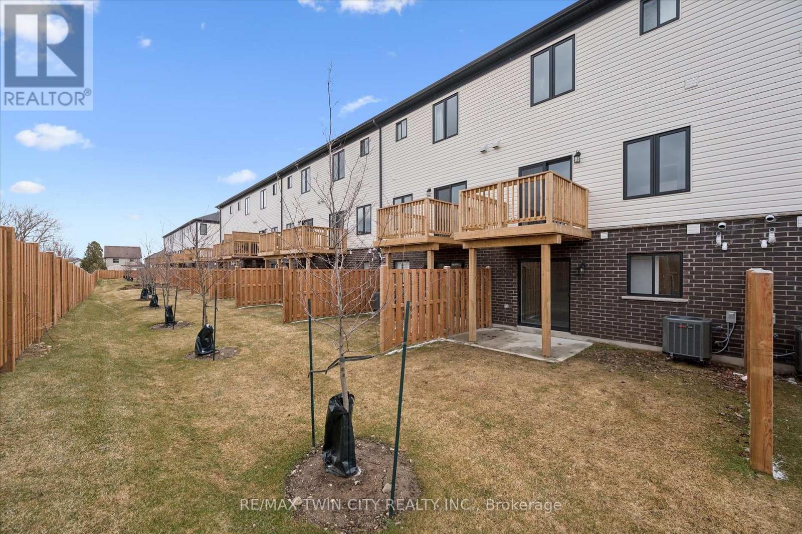 27 SORA LANE - 37