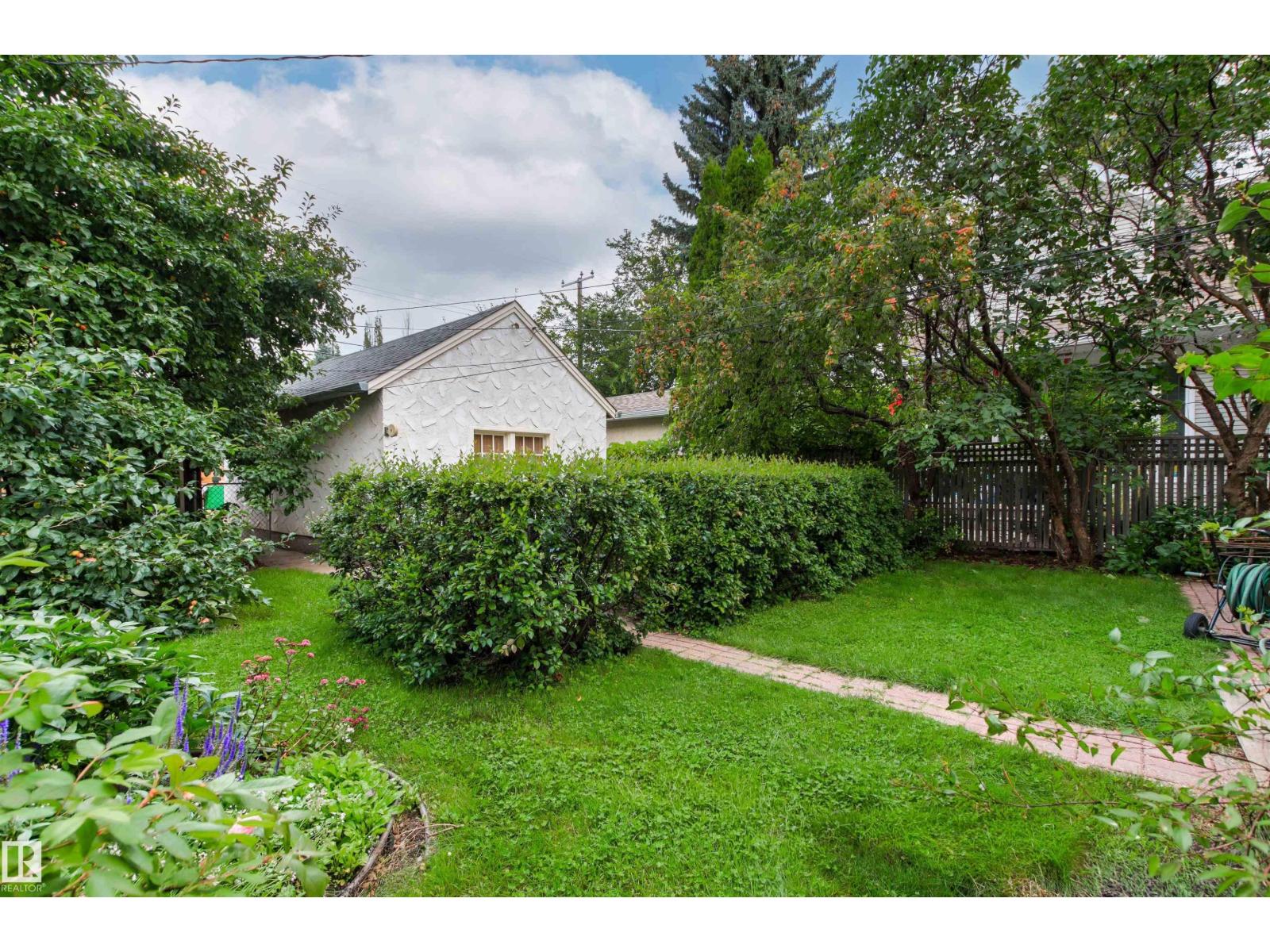 8842 89 ST NW - Image 63