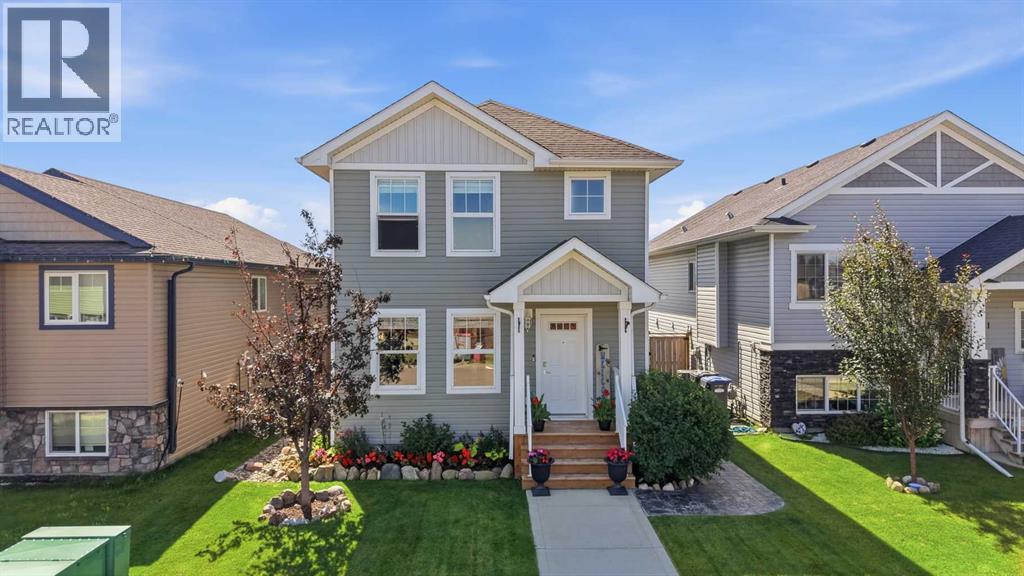 9 Hampton Crescent - 1