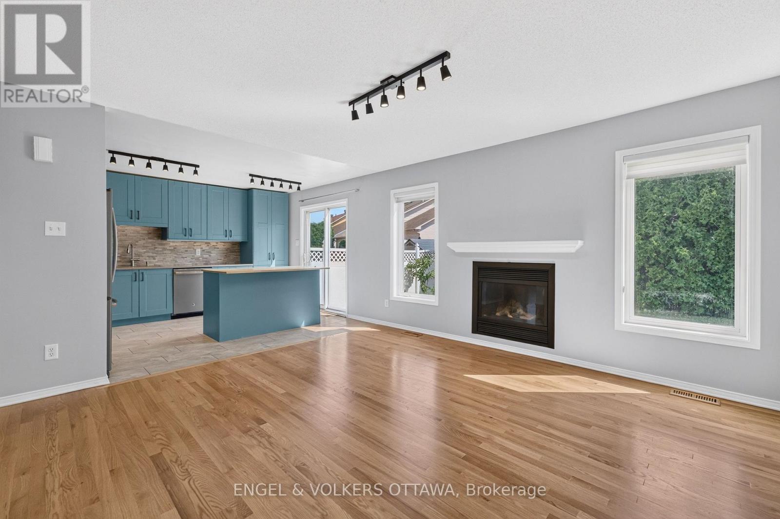 4 Bed, 4 Bath House for Rent in Ottawa – 2123 ESPRIT DRIVE, Ottawa – MLS# X13653284 - Image 12