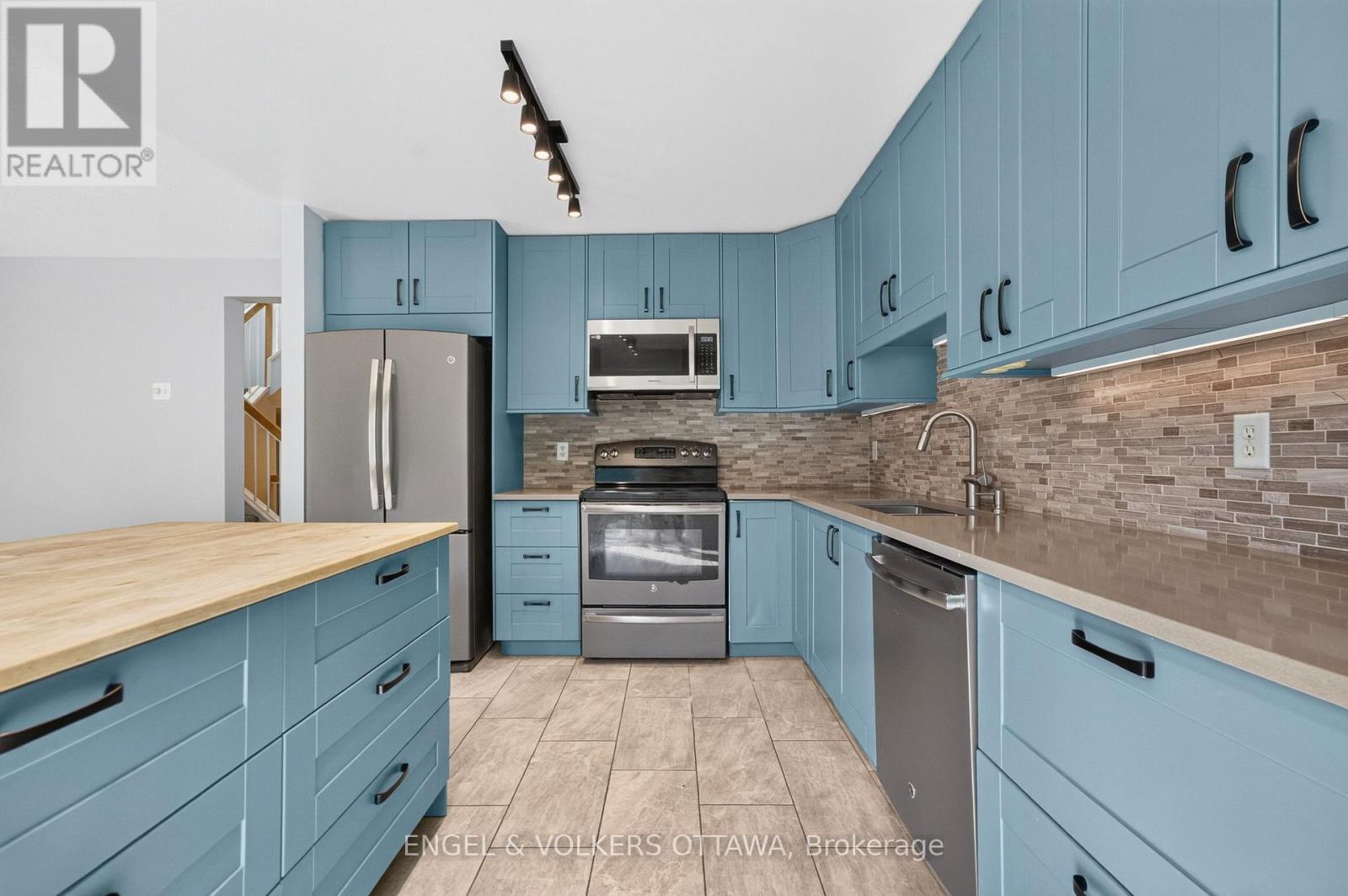 4 Bed, 4 Bath House for Rent in Ottawa – 2123 ESPRIT DRIVE, Ottawa – MLS# X13653284 - Image 18
