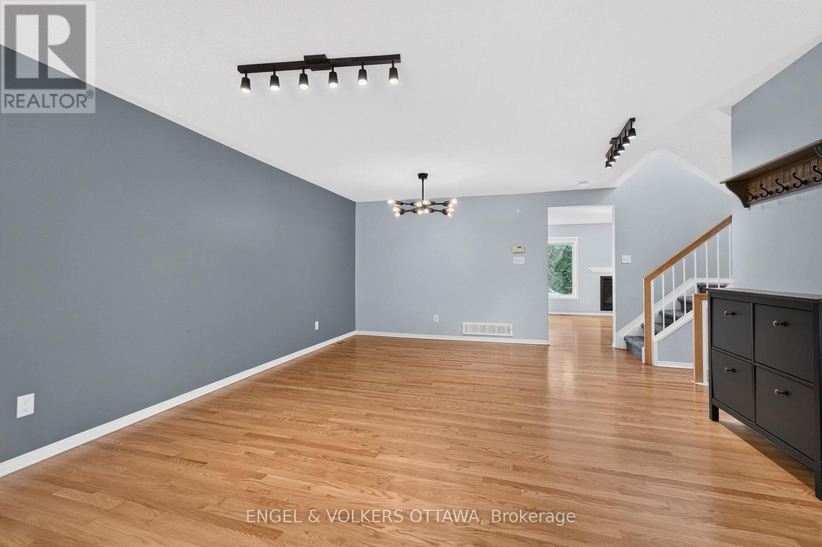 4 Bed, 4 Bath House for Rent in Ottawa – 2123 ESPRIT DRIVE, Ottawa – MLS# X13653284 - Image 7