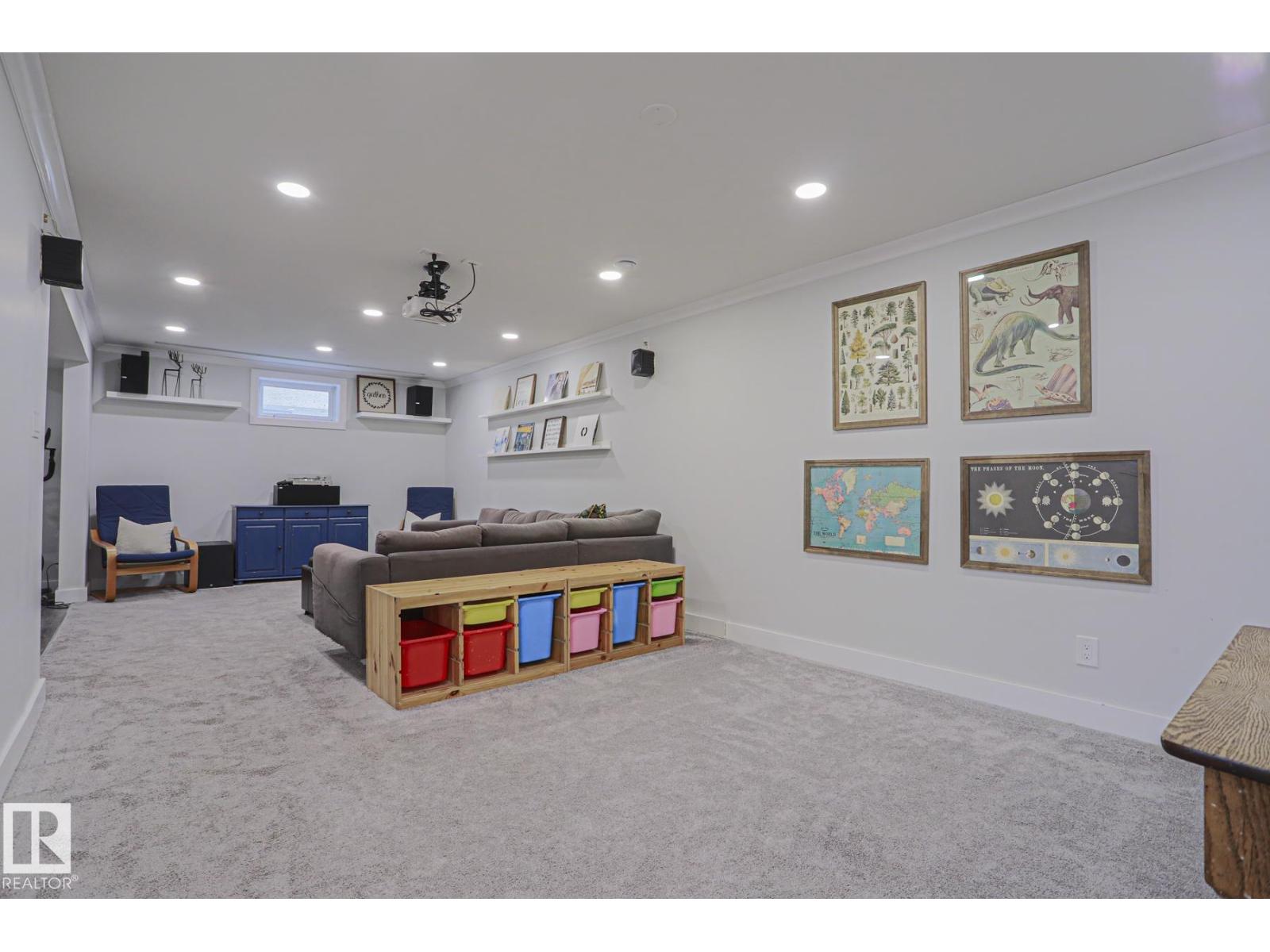 4640 102A AV NW - 35