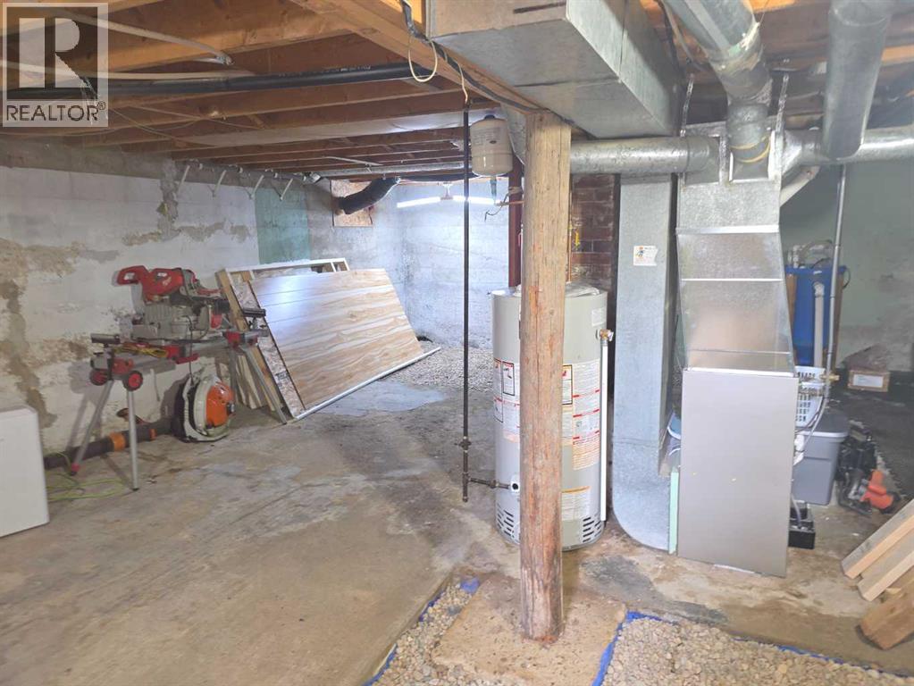 5029 50 Street - Image 13