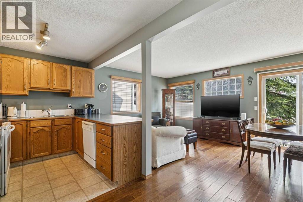 148 Everstone Drive SW - 3