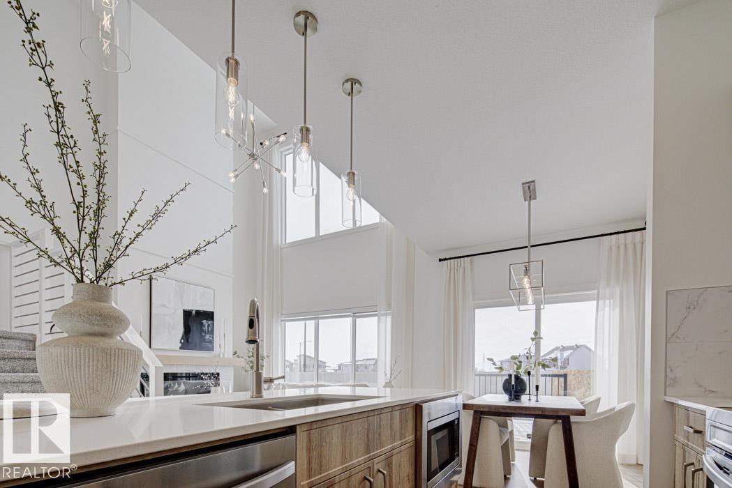 18631 19 AV NW - 12