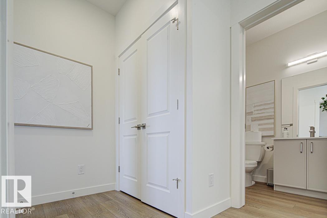 18631 19 AV NW, River's Edge, Edmonton photo 2