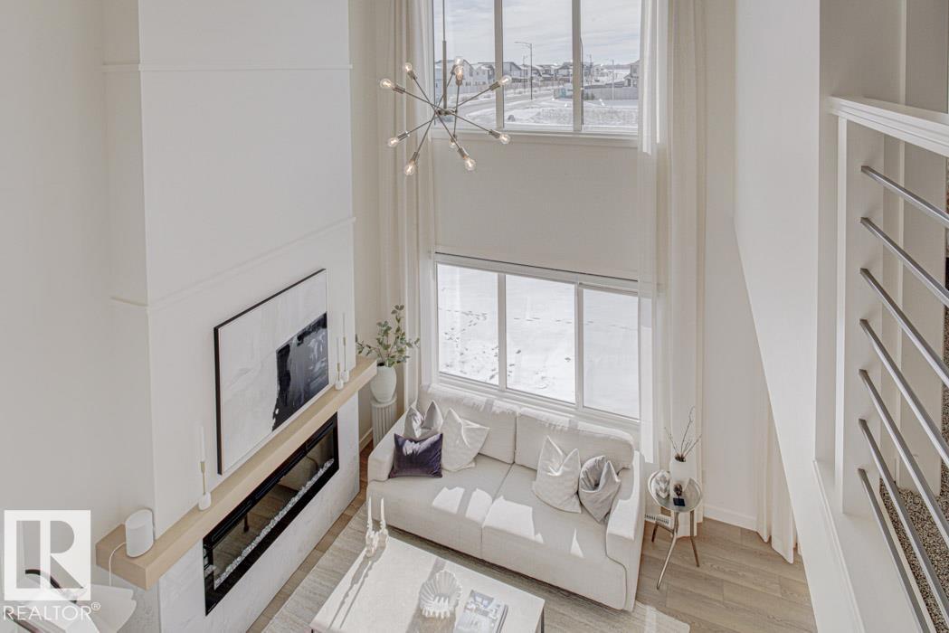 18631 19 AV NW - 33