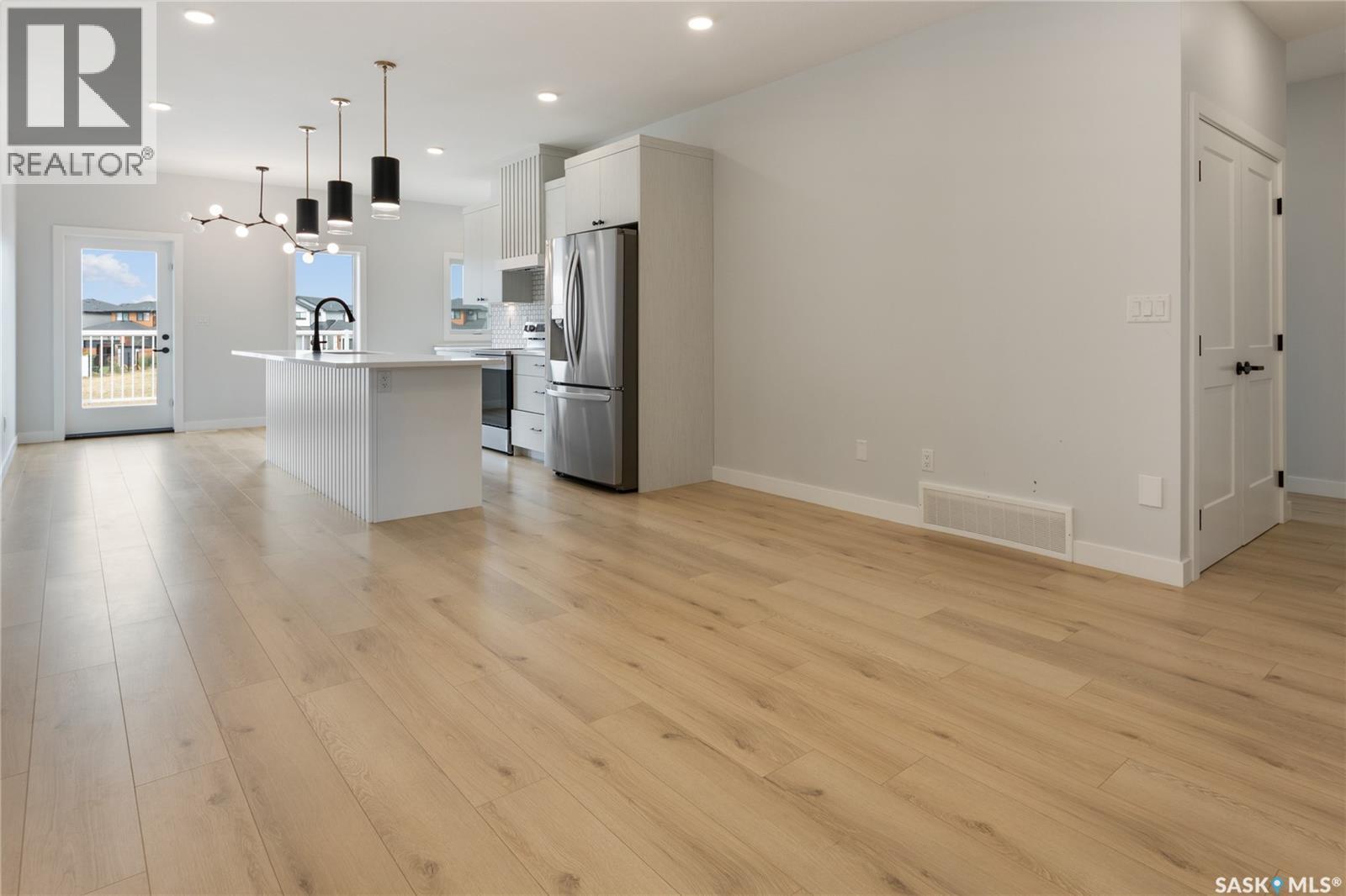 371 Leskiw BEND - Image 4