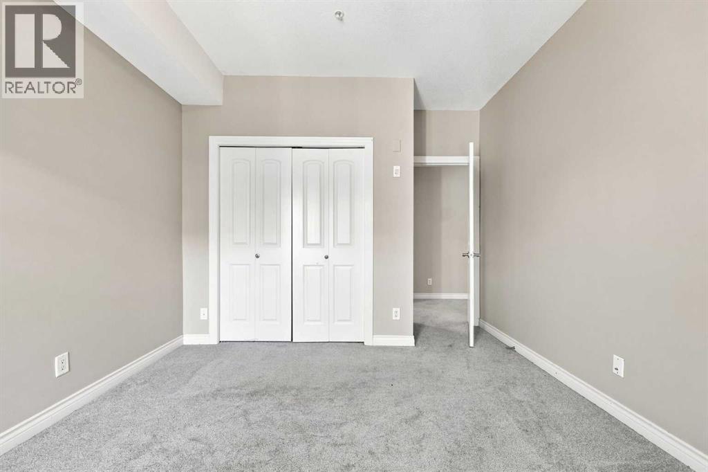 #317 60 Royal Oak Plaza NW - Image 13