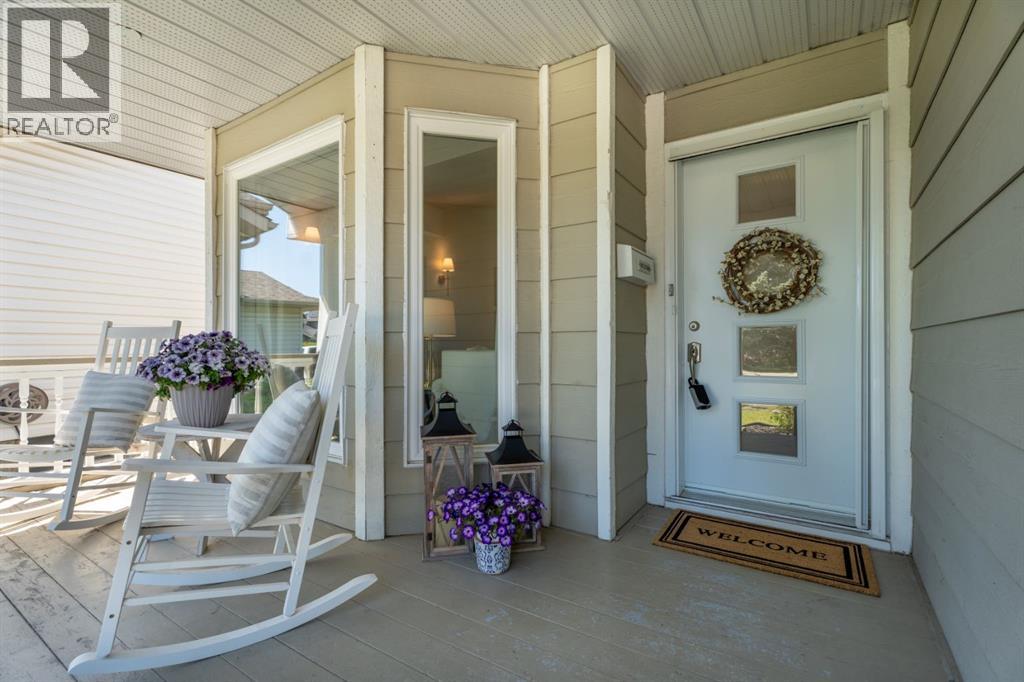 36 Sunvista Place SE - 2