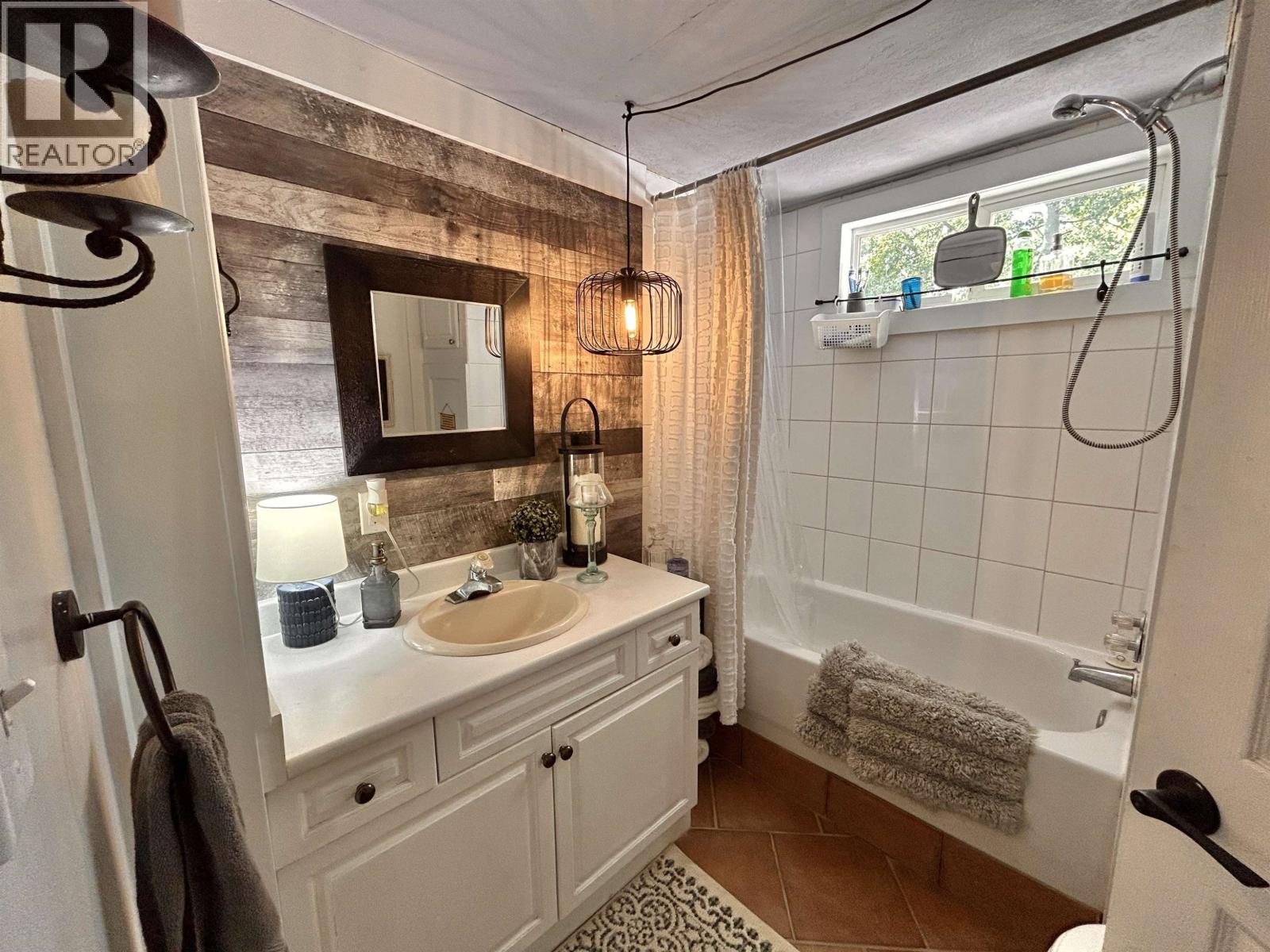1122 ELLISON ROAD - Image 18