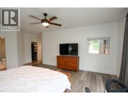 201, 1236 Township Road 384, Rural Red Deer County, AB T4S1S6 Photo 17