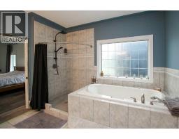201, 1236 Township Road 384, Rural Red Deer County, AB T4S1S6 Photo 19
